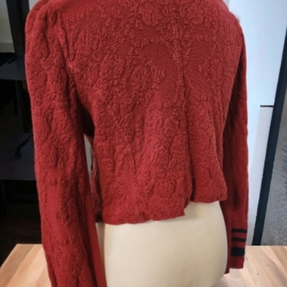 Bottom down cropped blazer - Picture 2 of 3